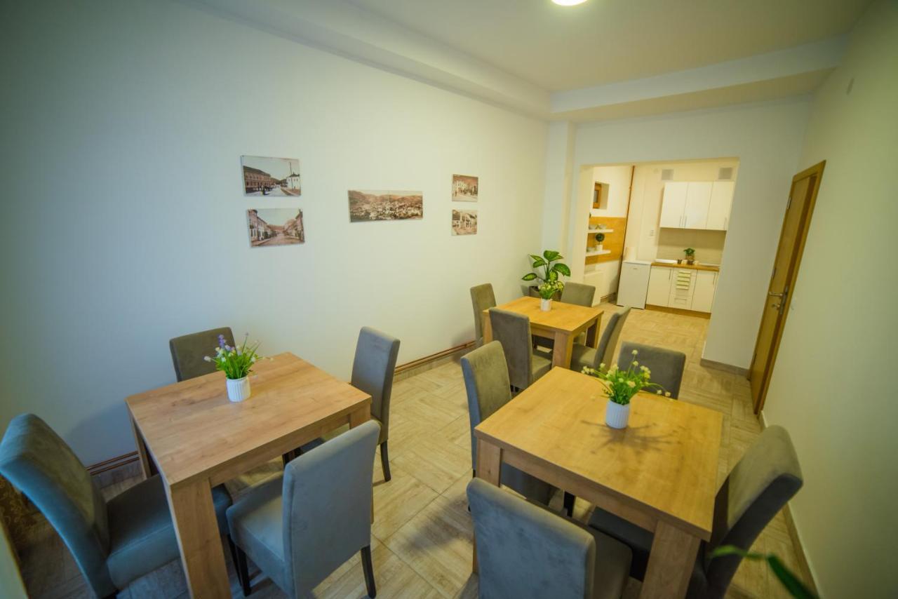 Uzicki Konak Uzice Bagian luar foto